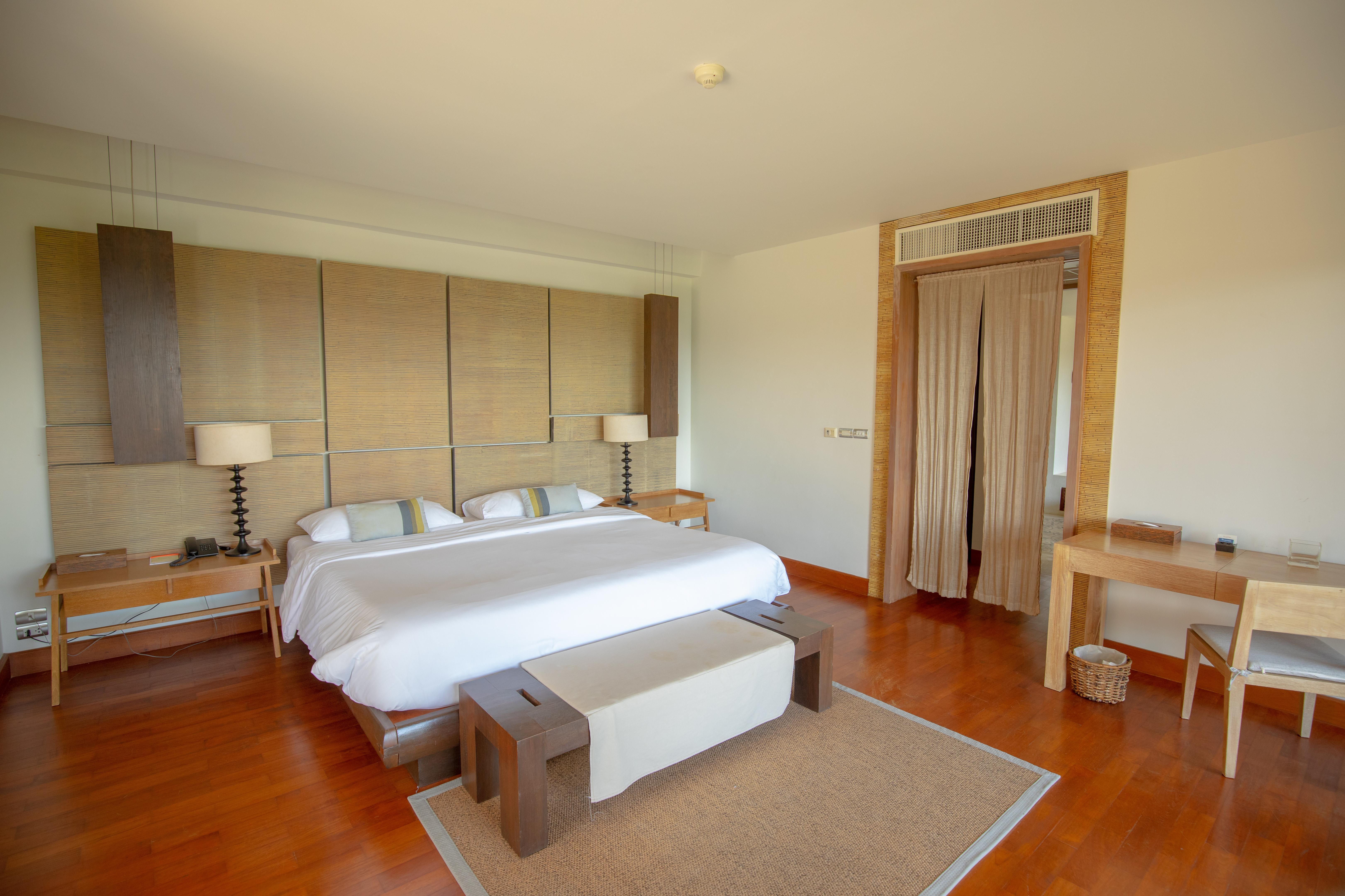 Sri Panwa Phuket Luxury Pool Villa Hotel - Sha Plus Exteriör bild A bedroom at the hotel