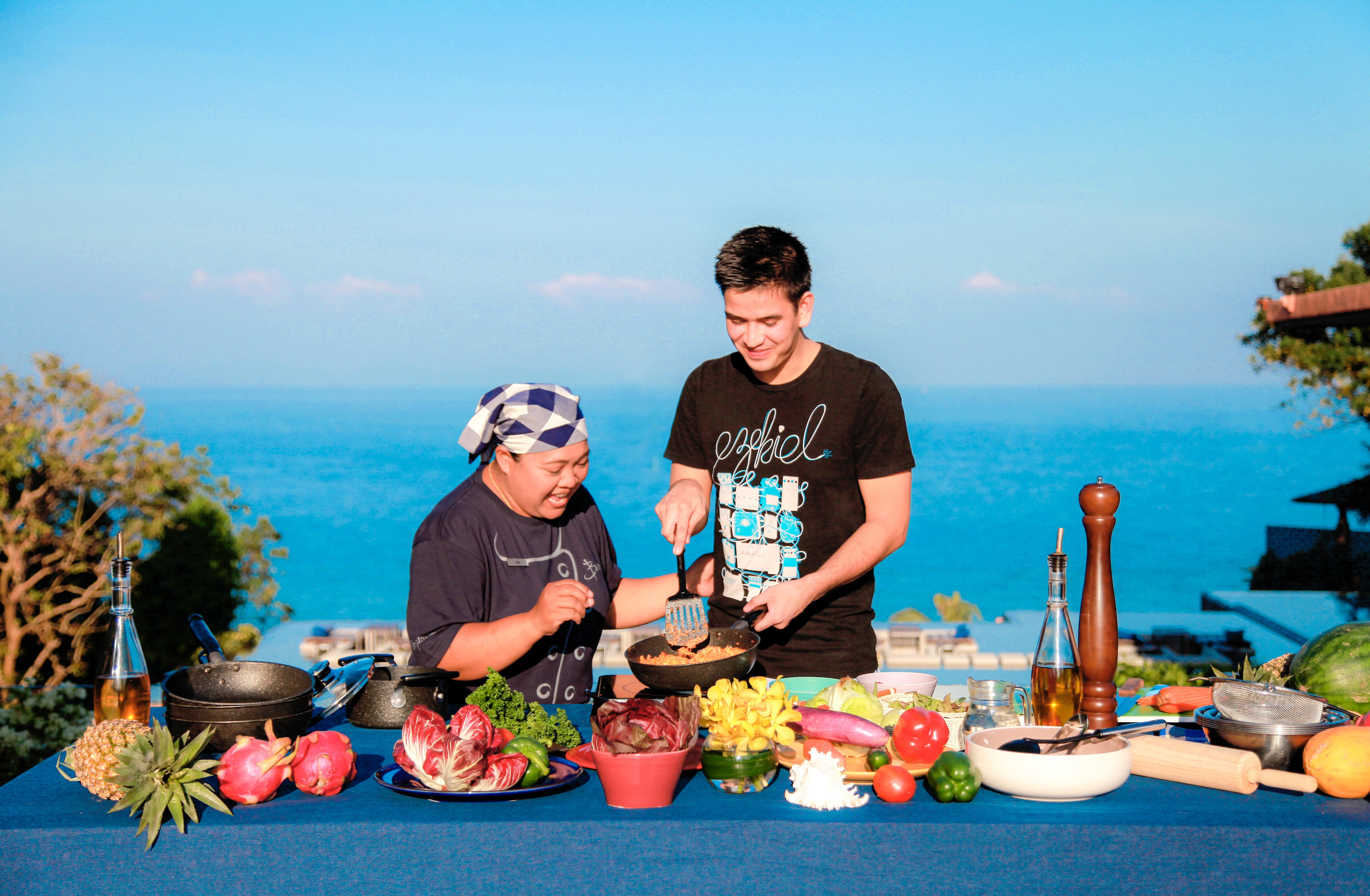 Sri Panwa Phuket Luxury Pool Villa Hotel - Sha Plus Exteriör bild Chef preparing a meal