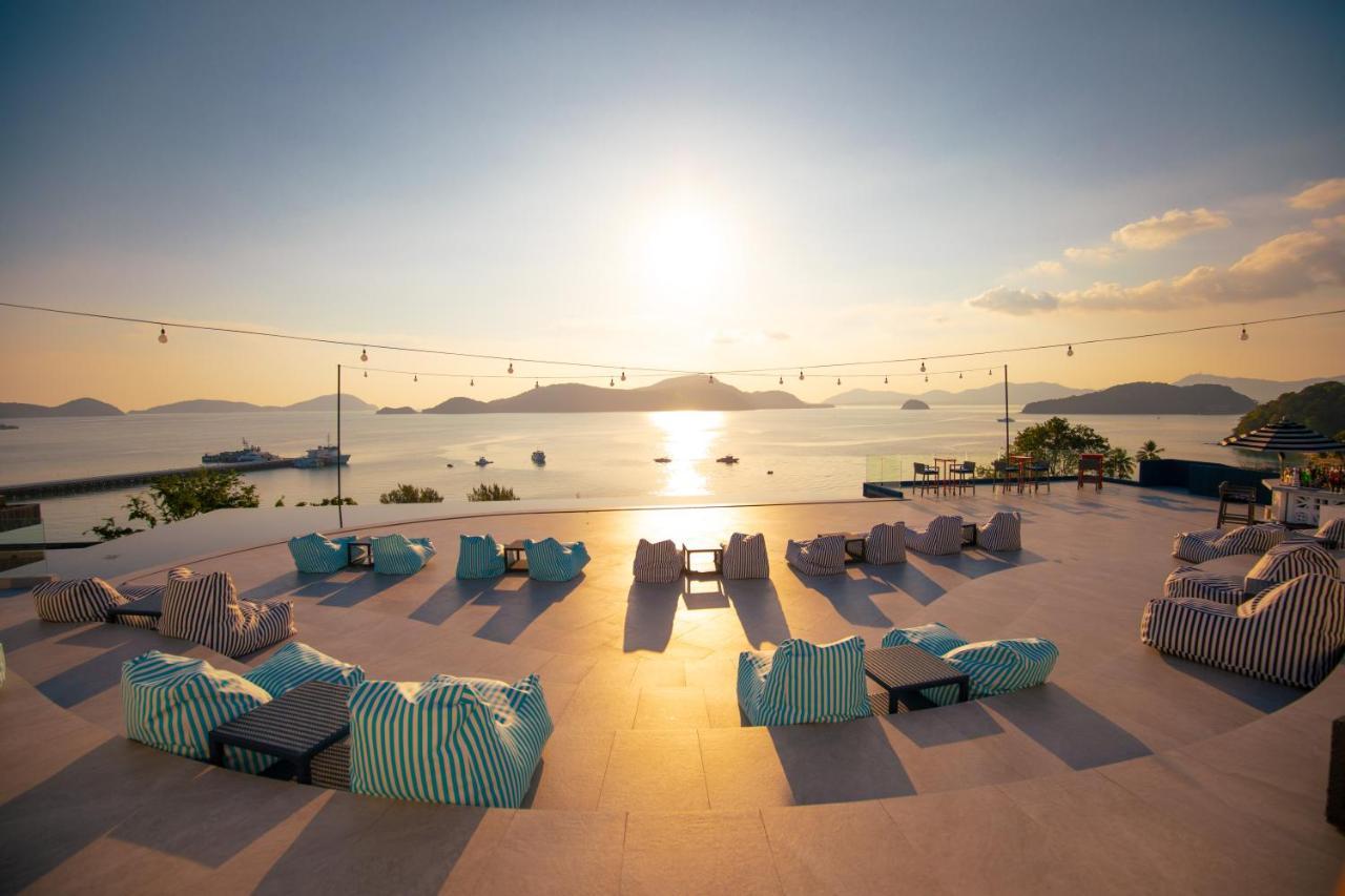 Sri Panwa Phuket Luxury Pool Villa Hotel - Sha Plus Exteriör bild Sunset at the beach bar