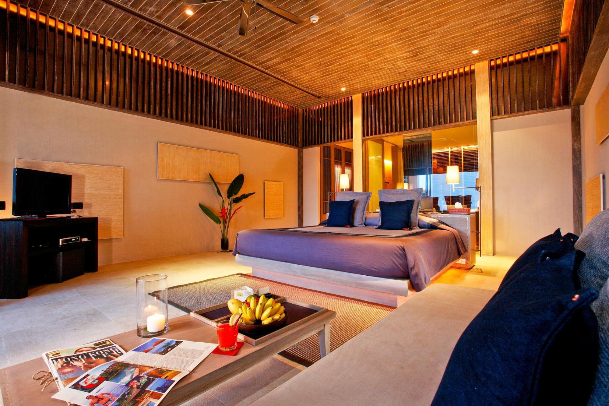 Sri Panwa Phuket Luxury Pool Villa Hotel - Sha Plus Rum bild A bedroom at the resort